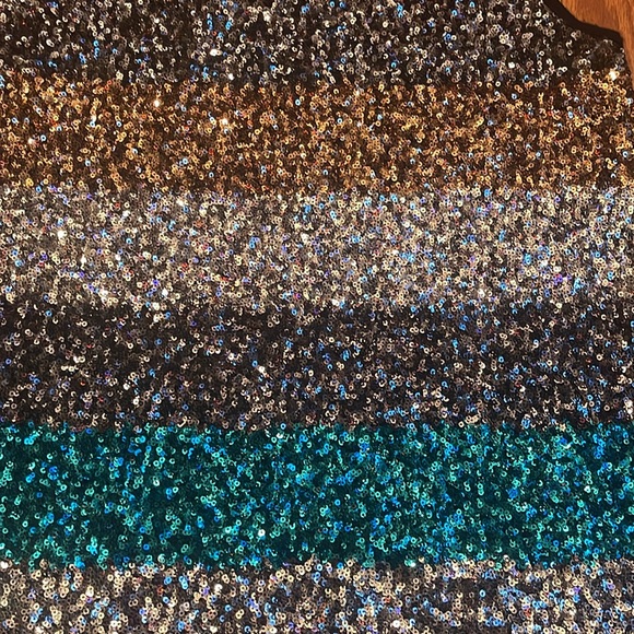 Charlotte Russe Sequin Stripes Tank - Picture 7 of 10